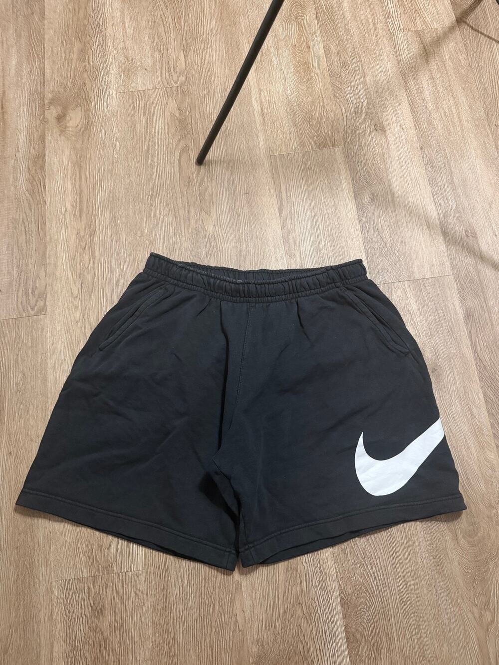 Nike Club Fleece Shorts Mens Large Black Big Swoosh Sweat Shorts Athletic